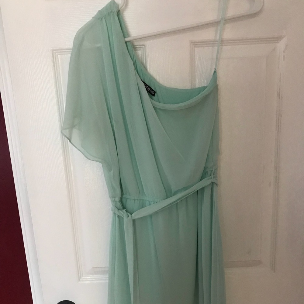 Light blue one shoulder mini dress.